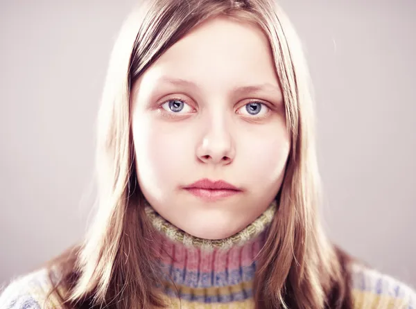 不幸な十代の少女の肖像画 — ストック写真