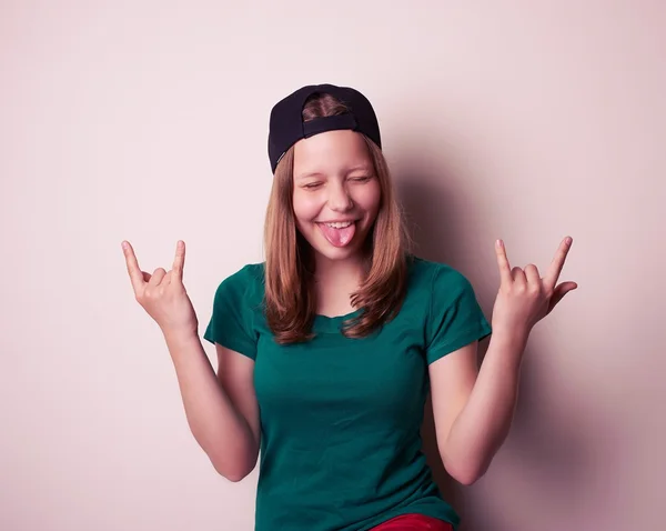 Retrato de la joven chica adolescente rock —  Fotos de Stock