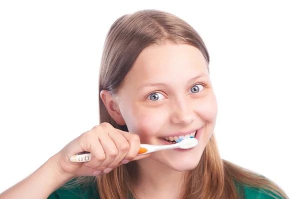 Feliz adolescente chica con cepillo de dientes — Foto de Stock