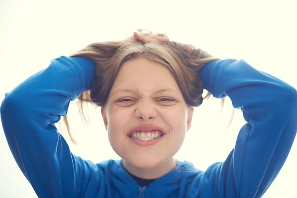 Lycklig tonåring tjej — Stockfoto