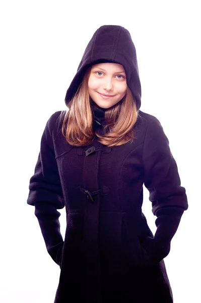 Dziewczyna w płaszcz pozowanie — Zdjęcie stockowe