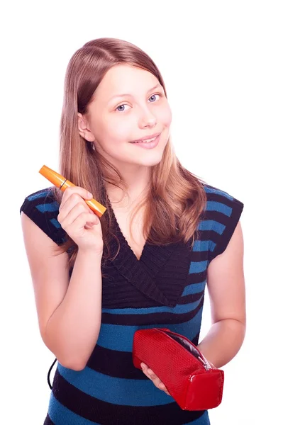 Teen ragazza in possesso di cosmetici e inchiostro — Foto Stock