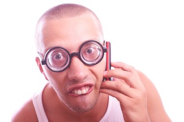 cep telefonuyla gözlük memnun inek der