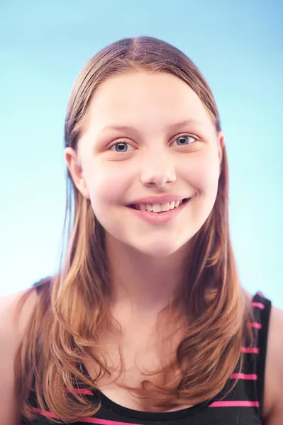 笑顔の十代の少女 — ストック写真