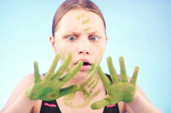 Afraid teen girl — Stock Photo, Image