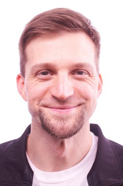 adam farklı duygular ifade eder.