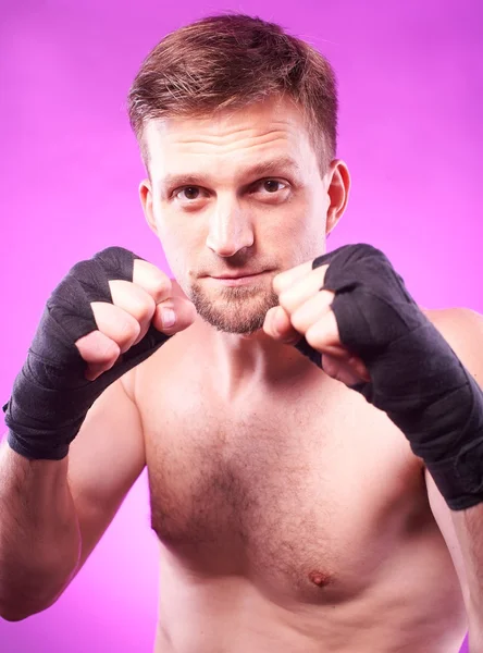 Boxeador agresivo fuerte —  Fotos de Stock