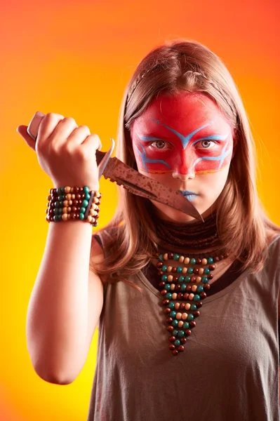 Beautiful indian girl with knife — Stock Photo, Image