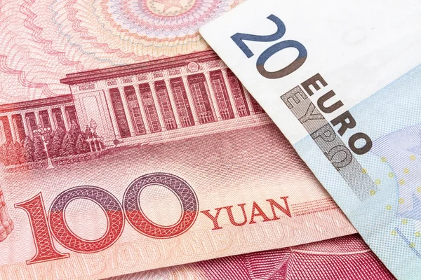Čínský jüan a euro — Stock fotografie