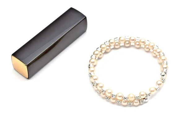 Pearl armband, halsband och listick — Stockfoto