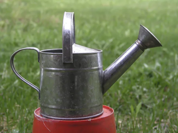 Old watering can — Stock Photo, Image