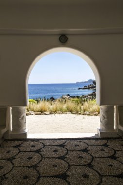 Rodos adası kıyısı