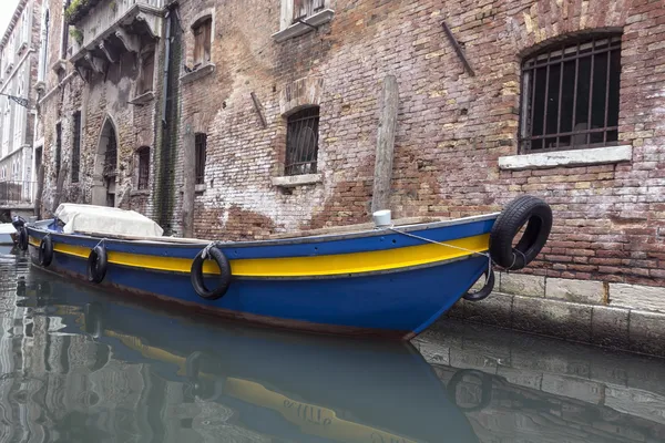 Gondola člun, Benátky, Itálie — Stock fotografie