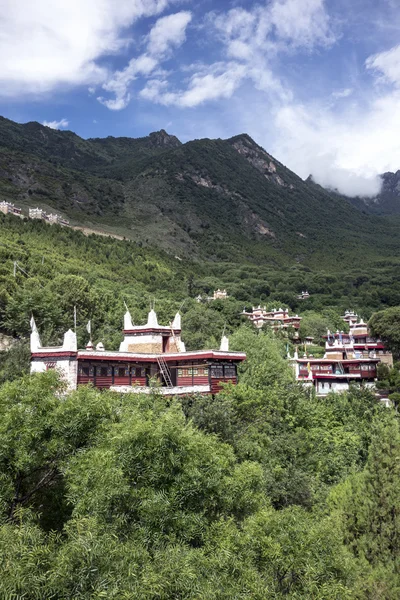 Mountain village, sichuan, Kina — Stockfoto