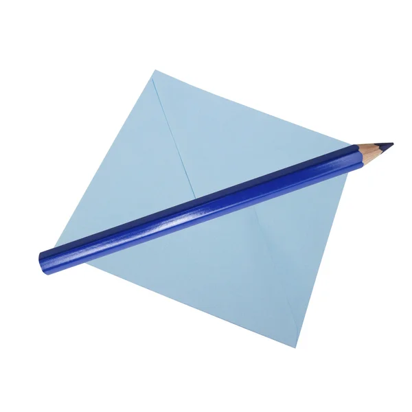 Envelope azul e lápis — Fotografia de Stock