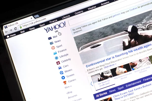 Yahoo Великобританія веб-сторінки — стокове фото