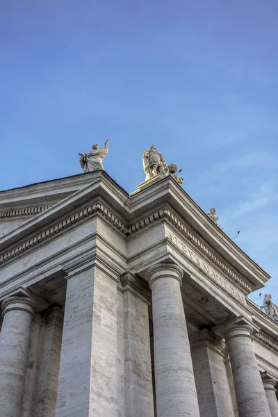 Der Petersplatz im Vatikan — Stockfoto