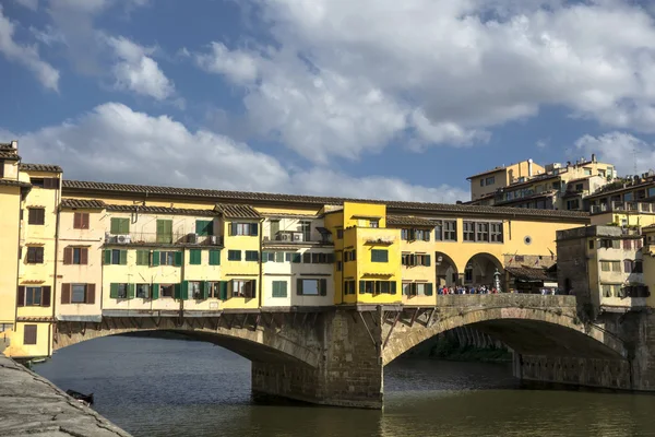 Ponte vecchio (ponte velha) em Florença — Fotografia de Stock