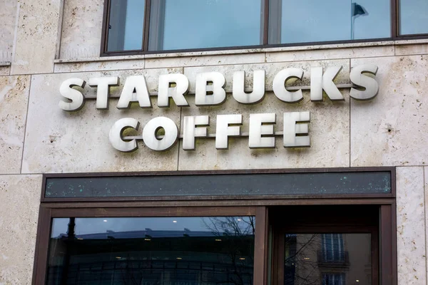 Berlin Almanya Aralık 2017 Starbucks Kahve Tabelası Starbucks Seattle Kurulan — Stok fotoğraf