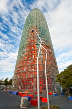Barcelona, İspanya - 19 Aralık: torre agbar teknolojik dis üzerinde