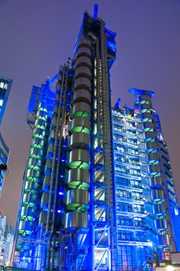 Lloyd's bina (olarak da bilinen Inside-Out bina)