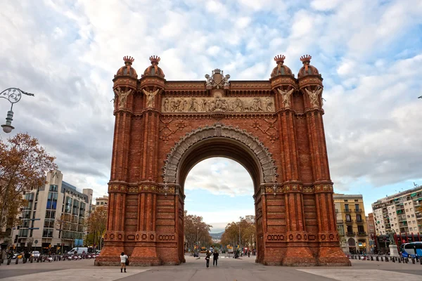 Arco del triunfo en Barcelona, España . — Foto de Stock