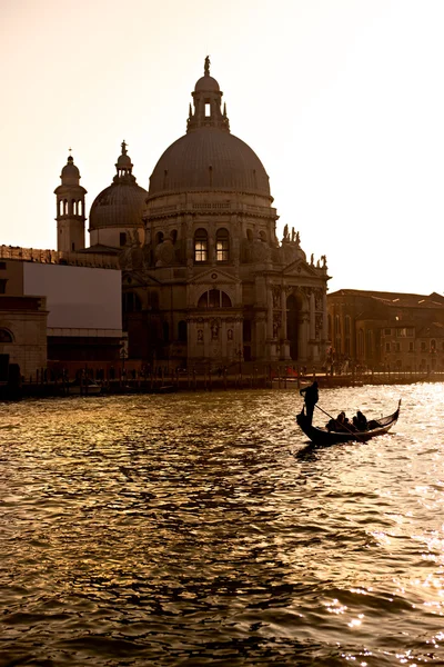 Benátky, výhled na canal Grande a bazilika santa Maria della sa — Stock fotografie
