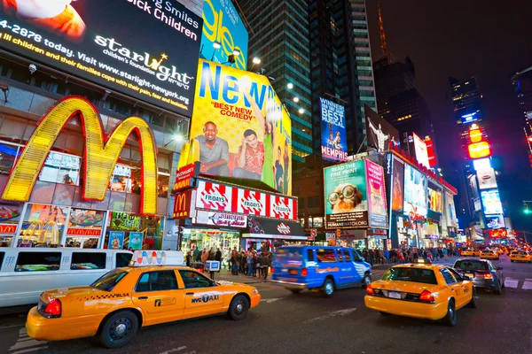 NEW YORK CITY -MARCH 25: Times Square, featured with Broadway Th — Stock Photo, Image