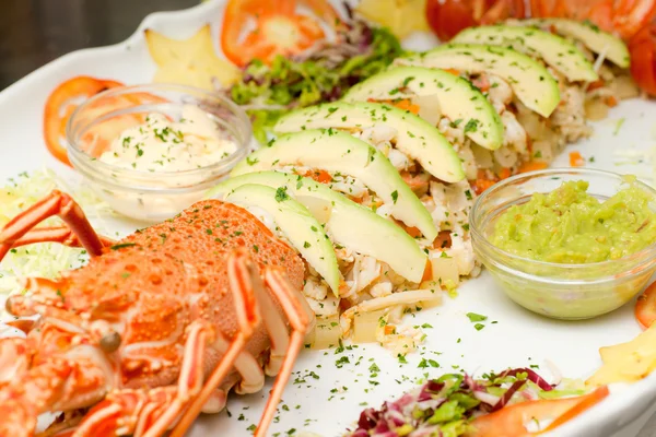 Saladas de lagosta, com abacate e maionese . — Fotografia de Stock
