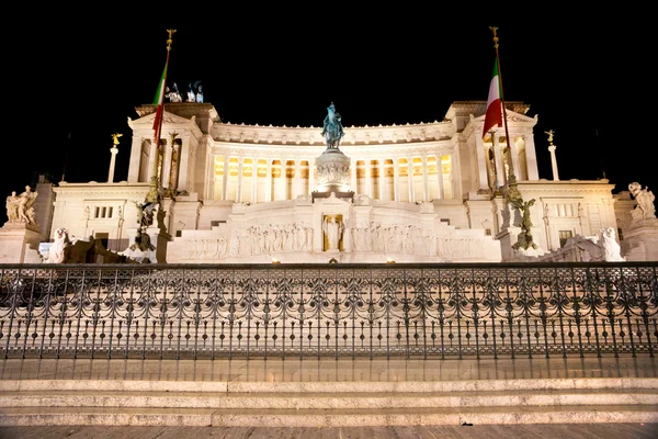 Monument to Victor Emmanuel II near Vittoriano at day in Rome, I — Stock Photo, Image