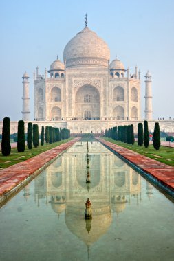 taj mahal, gündoğumu, agra, uttar pradesh, Hindistan'ın panoramik manzarasını.