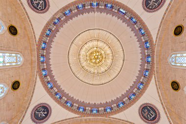 güzel bir şekilde dekore edilmiş cupolas fatih Camii, istanbul, t