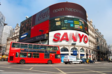 Londra - 10 Nisan: görüntülemek piccadilly circus 10 Nisan 2008 tarihinde ben
