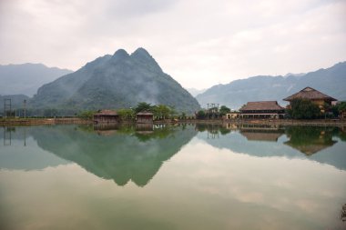 güzellikler mai chau Vadisi, Kuzey vietnam.
