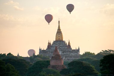 u bein Köprüsü'nde amarapura, mandalay, myanmar.