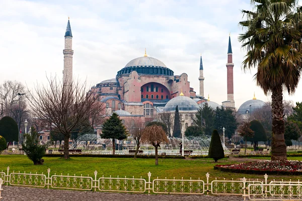 Hagia Sophia mosque, Istanbul, Turkey. — Stock Photo, Image