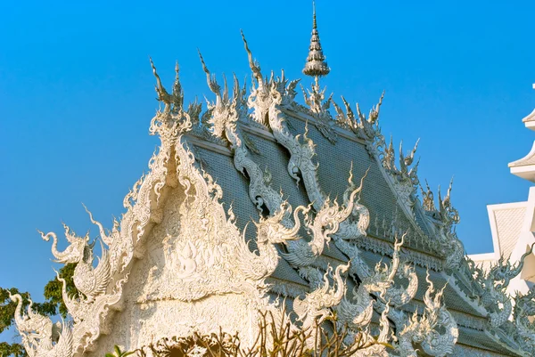 Bílý chrám, chiang rai, thailandia. — Stock fotografie