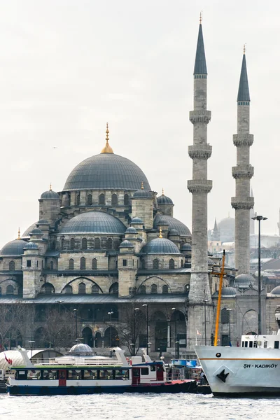 Yeni Cami (New Mosque), Istanbul, Turkey. — Stock Photo, Image