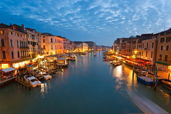 Veneza, Vista da Ponte Rialto . — Fotografia de Stock