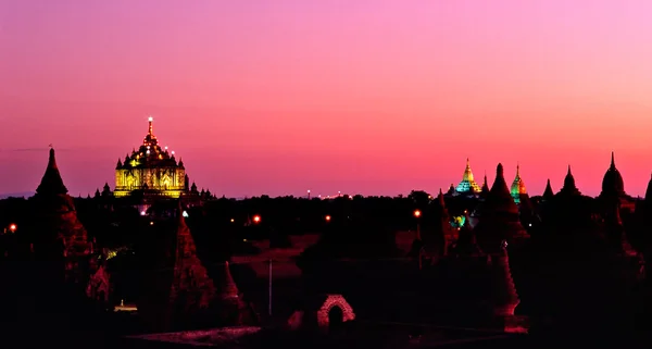 Bagan's nachts, myanmar. — Stockfoto