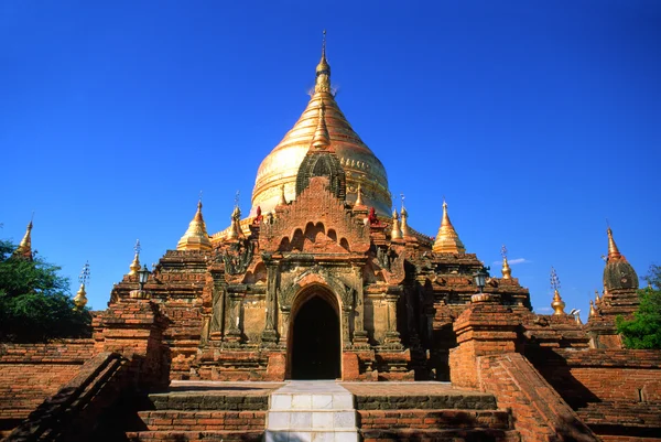 Krásný chrám v bagan, myanmar. — Stock fotografie