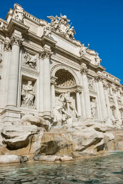 Slavná fontána Trevi, Řím, Itálie. — Stock fotografie