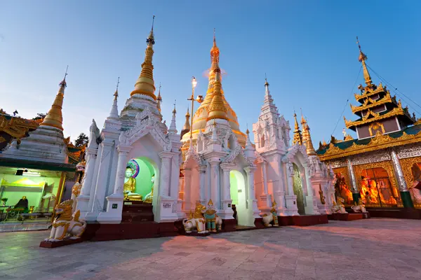 Shwedagon Paya, Yangoon, Myanmar. — Stockfoto