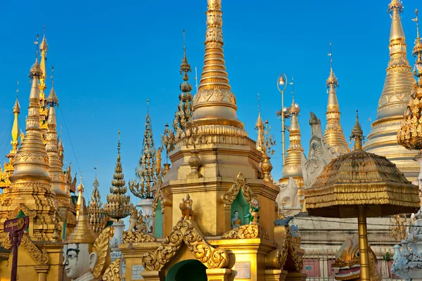 Shwedagon Paya, Yangoon, Myanmar. — Fotografie, imagine de stoc