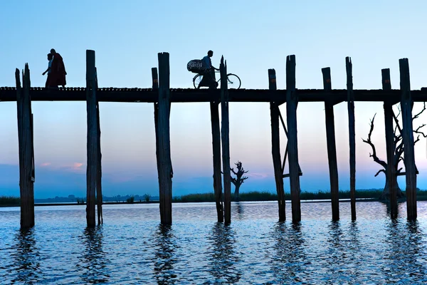 Puente U bein en Amarapura, Mandalay, Myanmar . —  Fotos de Stock