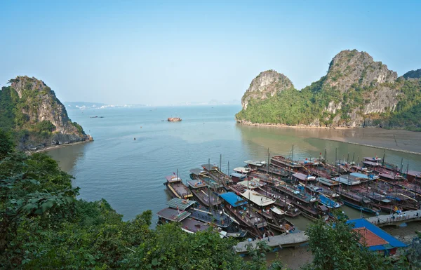 Baie d'Halong, Vietnam. Site du patrimoine mondial de l'Unesco . — Photo