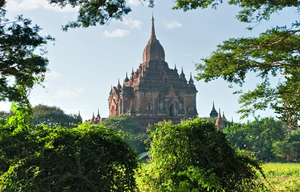 A planície de Bagan ao pôr-do-sol, Mianmar . — Fotografia de Stock