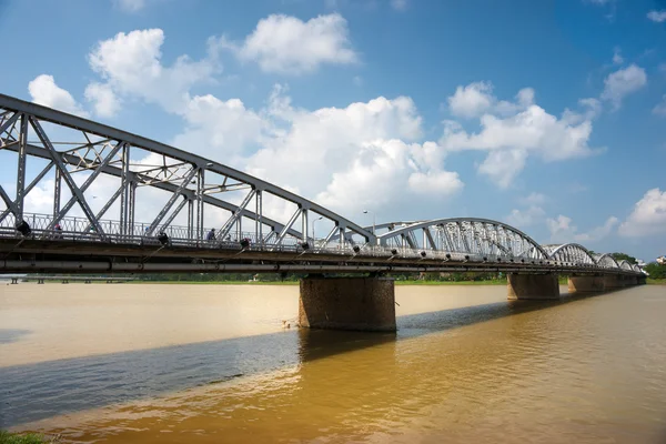 Bridge on the parfum river, Hue, Vietnam. — Stock Photo, Image