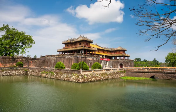 Entrada de Ciudadela, Hue, Vietnam . — Foto de Stock