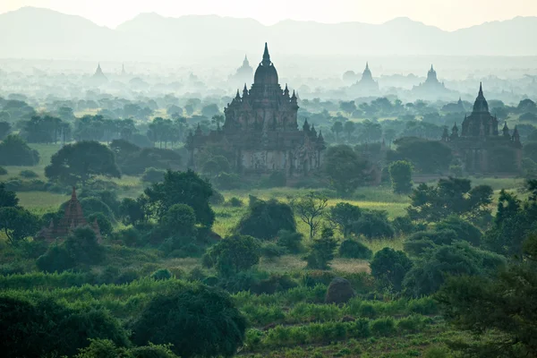 U bein most amarapura, mandalay, myanmar. — Stock fotografie